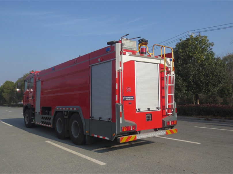 16噸重汽泡沫消防車